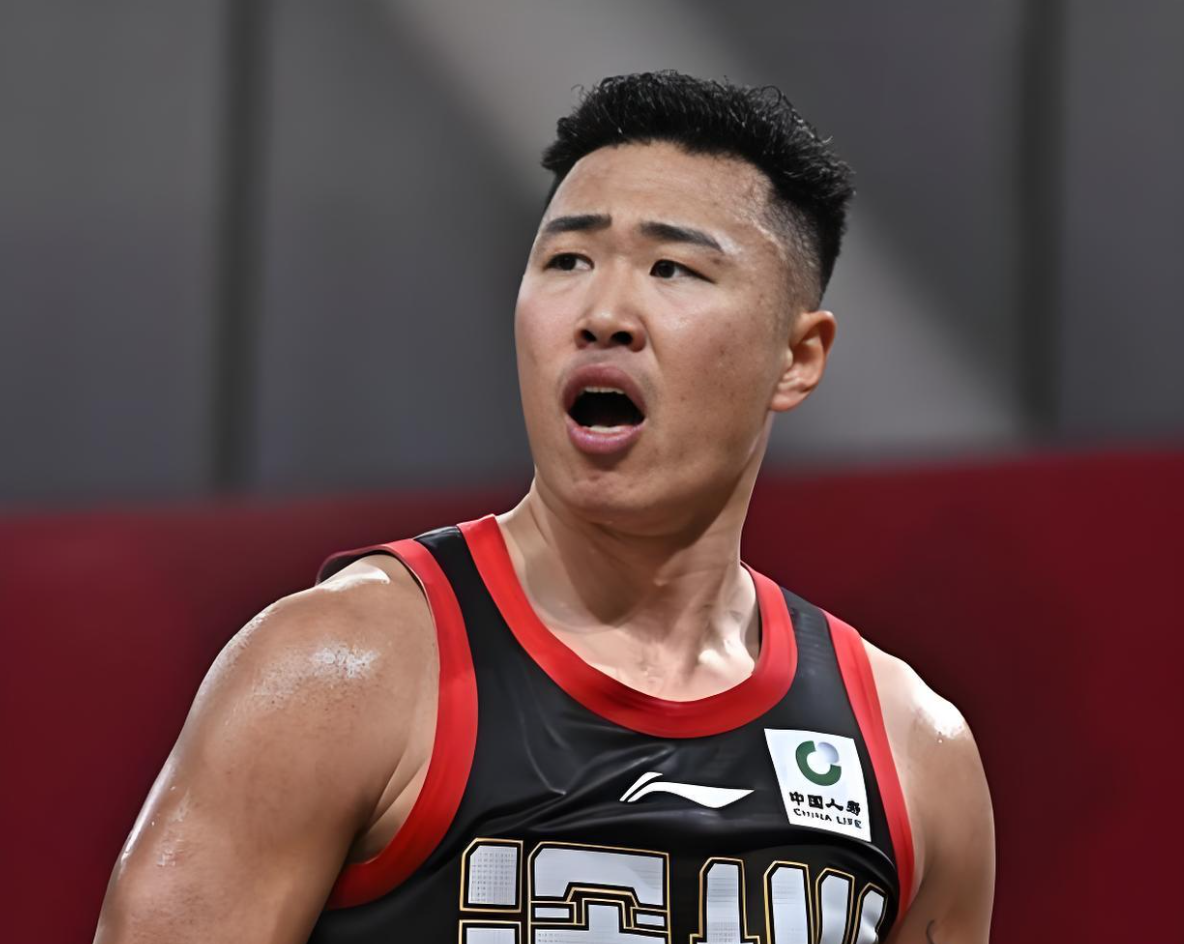 伊戈达拉回应詹皇世纪大帽:要不是我背部有伤,我就直接暴扣了!