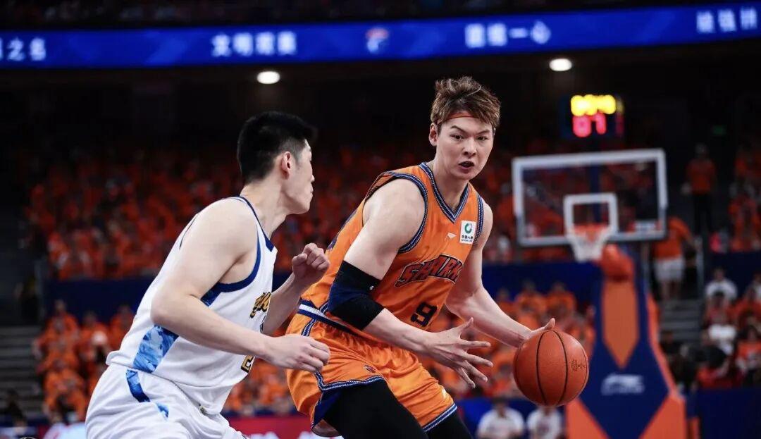 输给尼克斯4分!揪出1个表现最差之人,坑惨了马刺