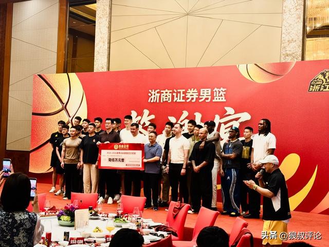 NBA首支单赛季双冠王，尼克斯两项决赛均成功战胜马刺