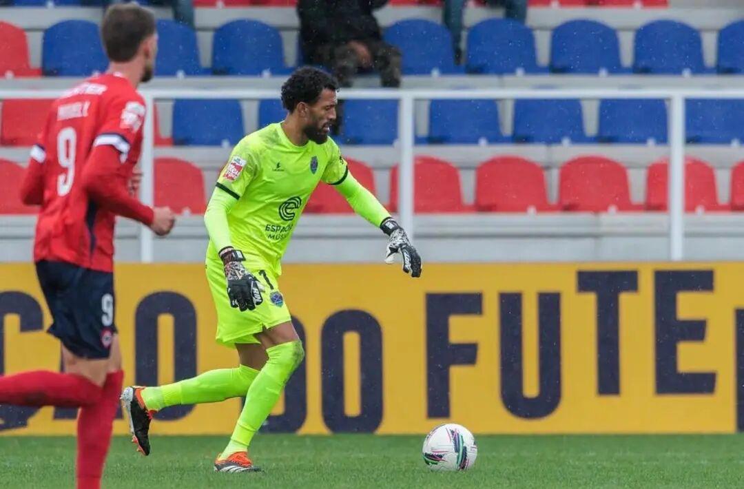 才三年!30岁的乐布朗,为何至今没签?